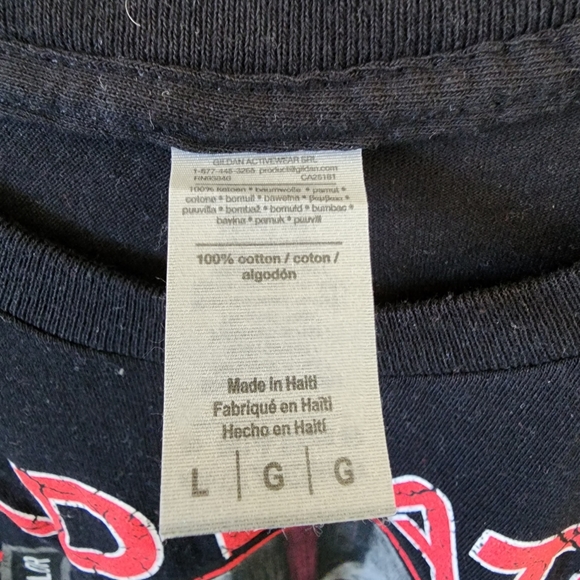 Clone Wars/Bad Batch L black and red shirt. Used good condition - Picture 2 of 4